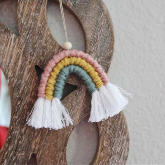 R A I N B O W - Picture 2 of 5